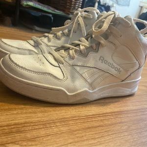 Used white Reebok girls basketball shoes